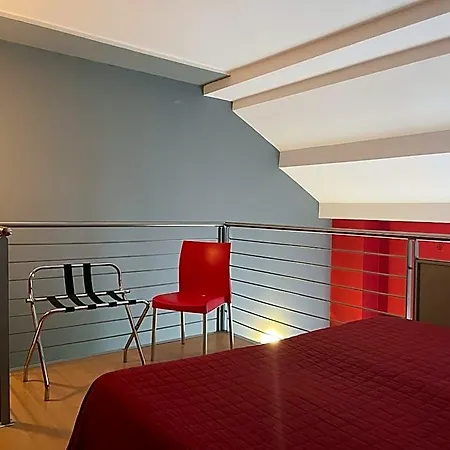 Easy Space فندق